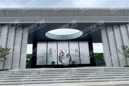 龙都正大文苑3室2厅1卫71.8万92m2售